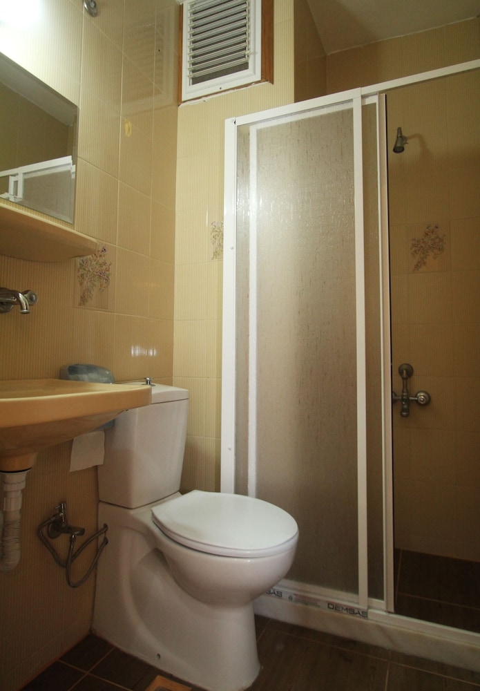 Standard Triple Room, Balcony photo 3