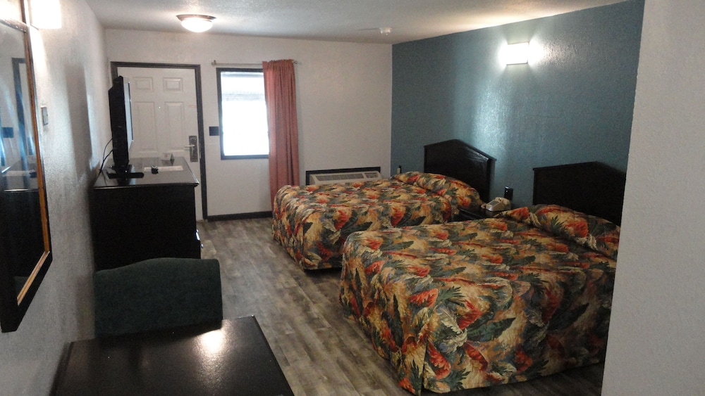 Standard Double Room, 2 Queen Beds, Non Smoking photo 1