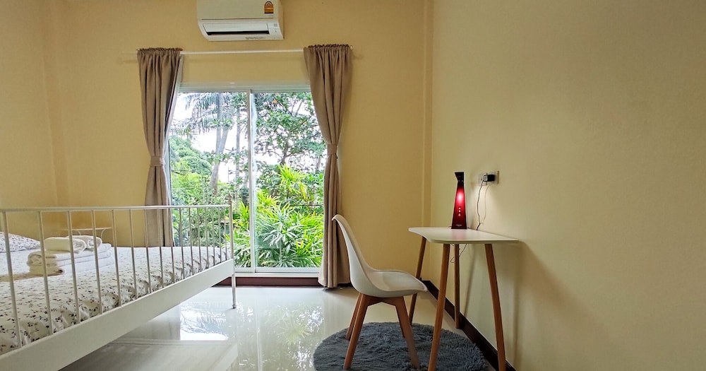 Family Bungalow, 1 Bedroom, Kitchenette, Garden Area photo 3