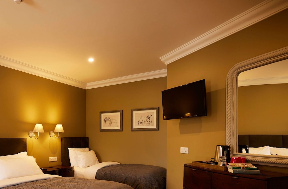 Standard Twin Room, Multiple Beds, Private Bathroom