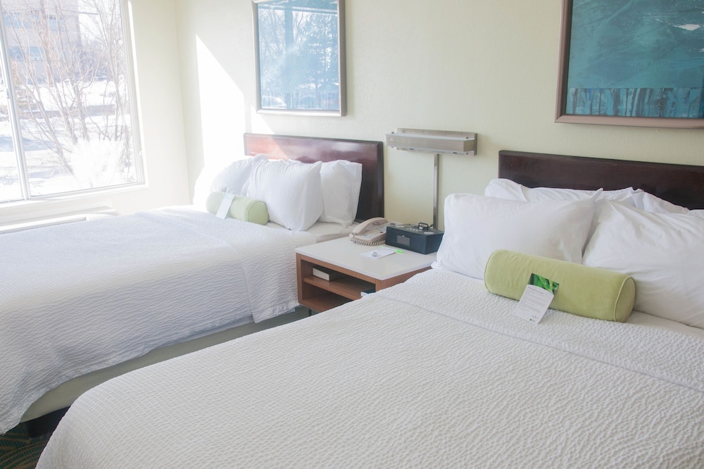 Studio, Multiple Beds (Mobility/Hearing Accessible, Tub)