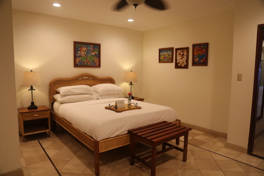 Beachfront Rooms photo 3