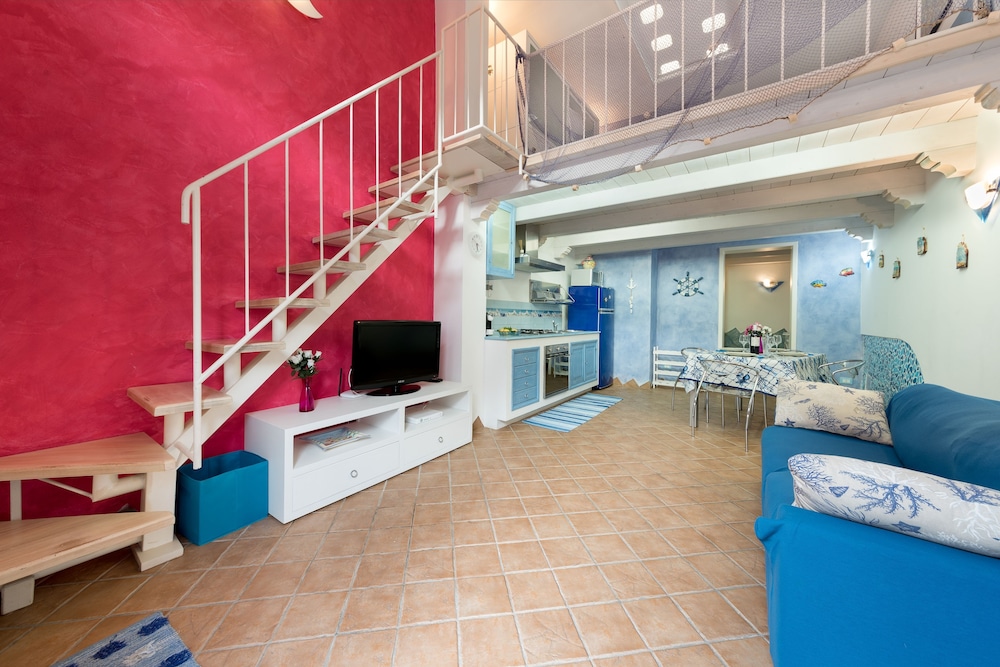 Loft (Via Generale Arimondi, 85 - Cambusa) photo 1