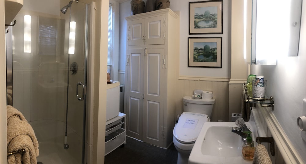 Charming Garden Room Boutique B&B photo 2