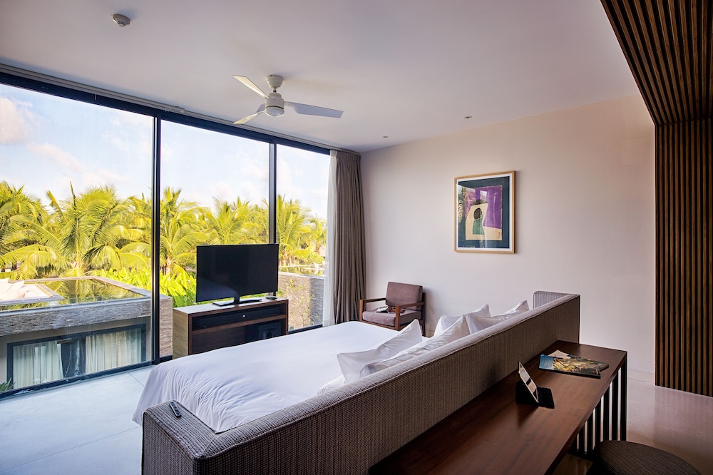 Three-Bedroom Garden Pool Villa Premier (Spa Inclusive) photo 3