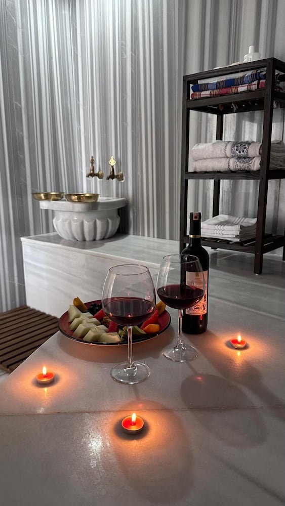 Junior Room, 2 Bedrooms, Sauna, City View photo 3