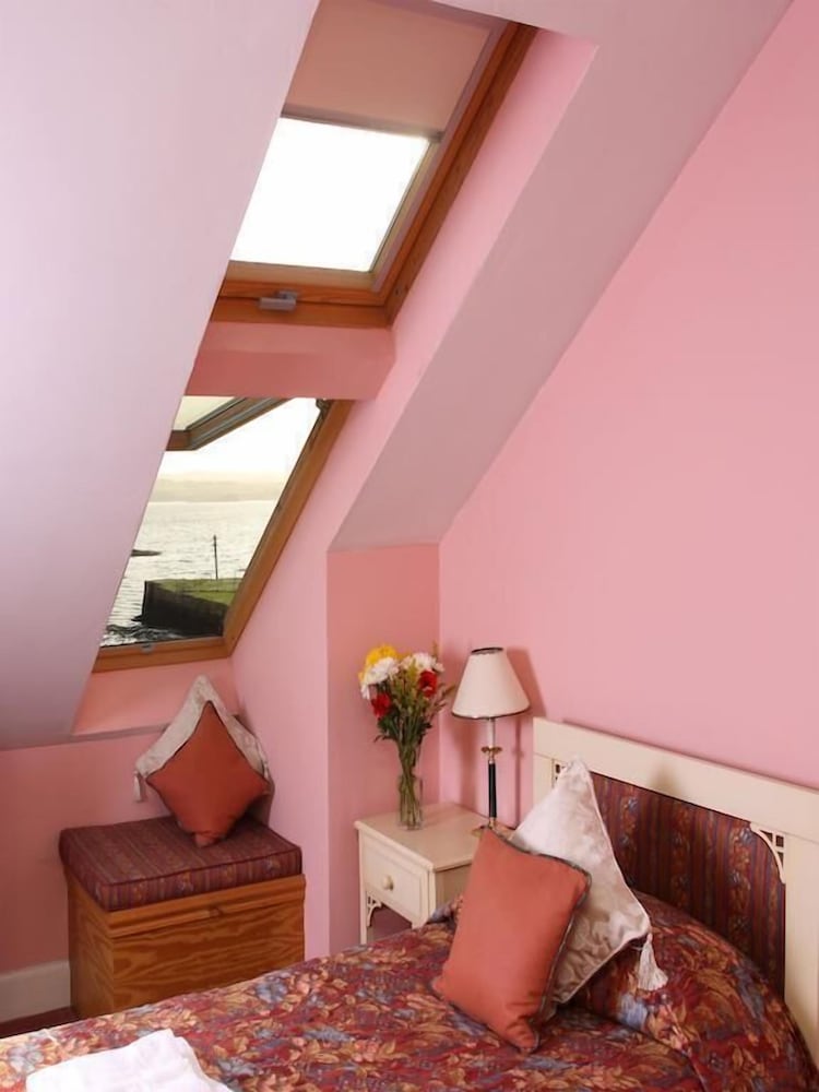 Standard Double or Twin Room photo 3