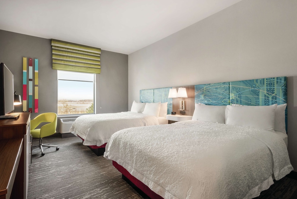 Room, 2 Queen Beds, Accessible, Refrigerator & Microwave (Hearing)