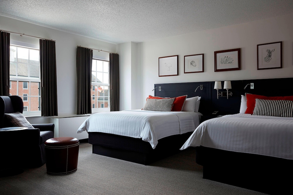 Deluxe Room, 2 Queen Beds - Photo 1