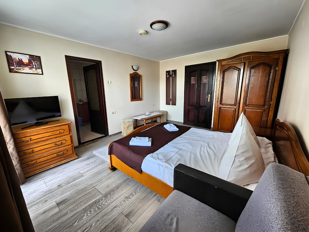 Room 7