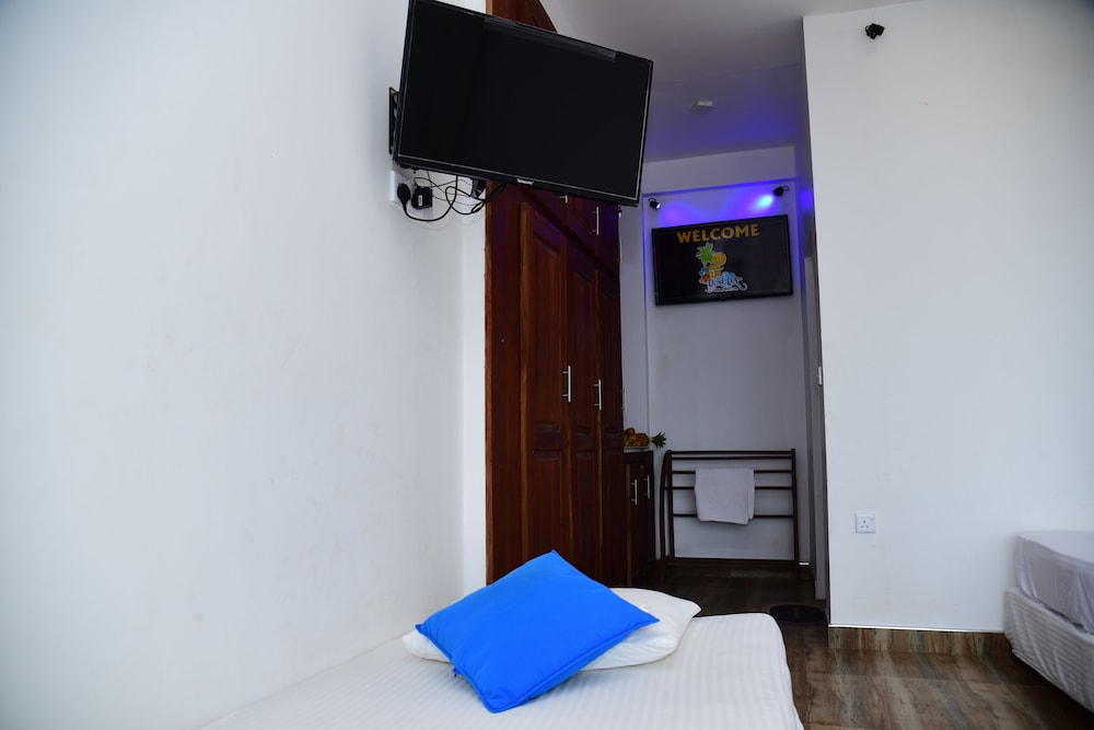 Deluxe OLU with Lagoon View