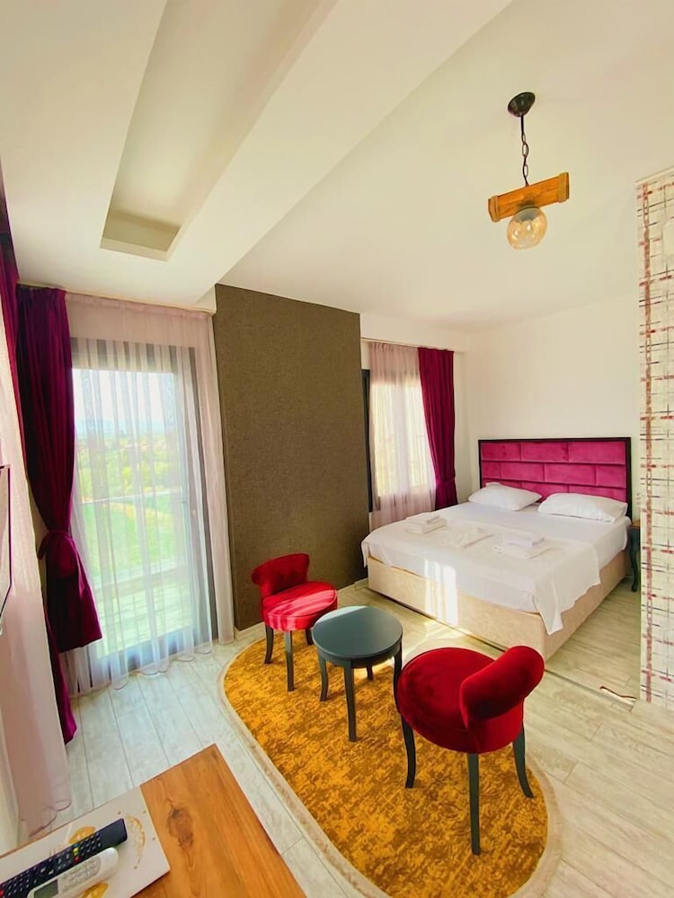 Economy Double Room - Photo 5