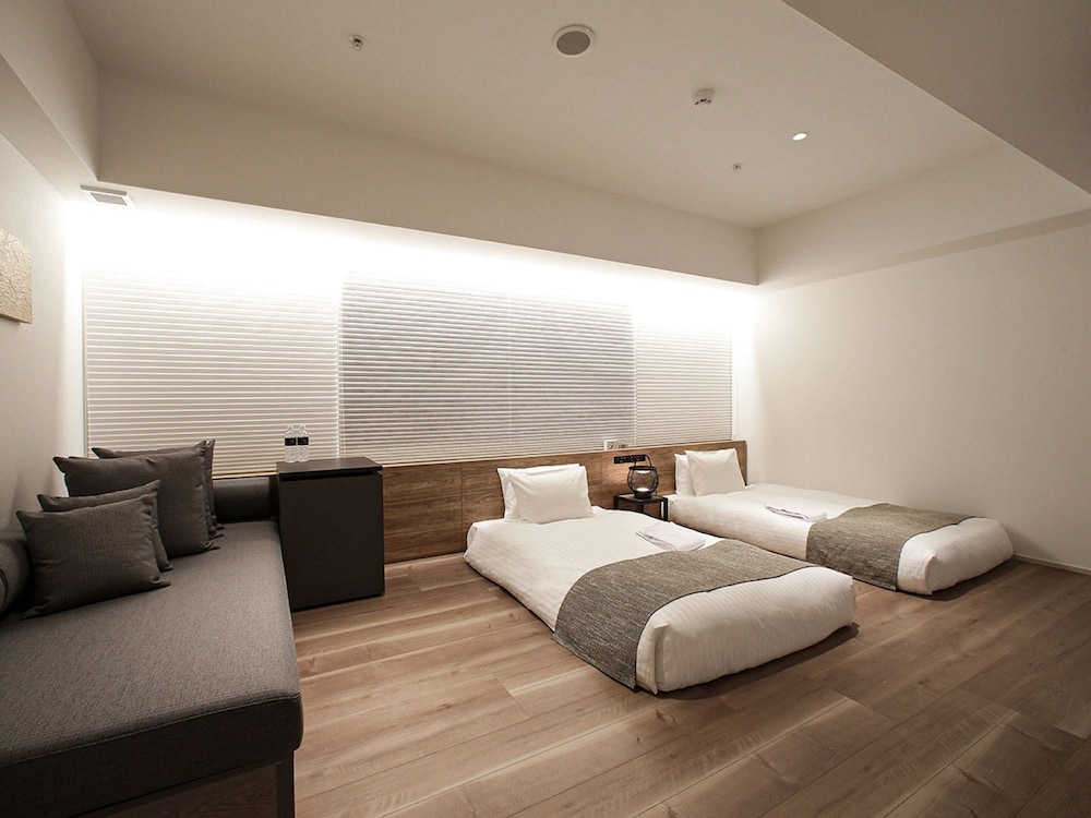 Deluxe Twin Room (Japanese Style) - Photo 1