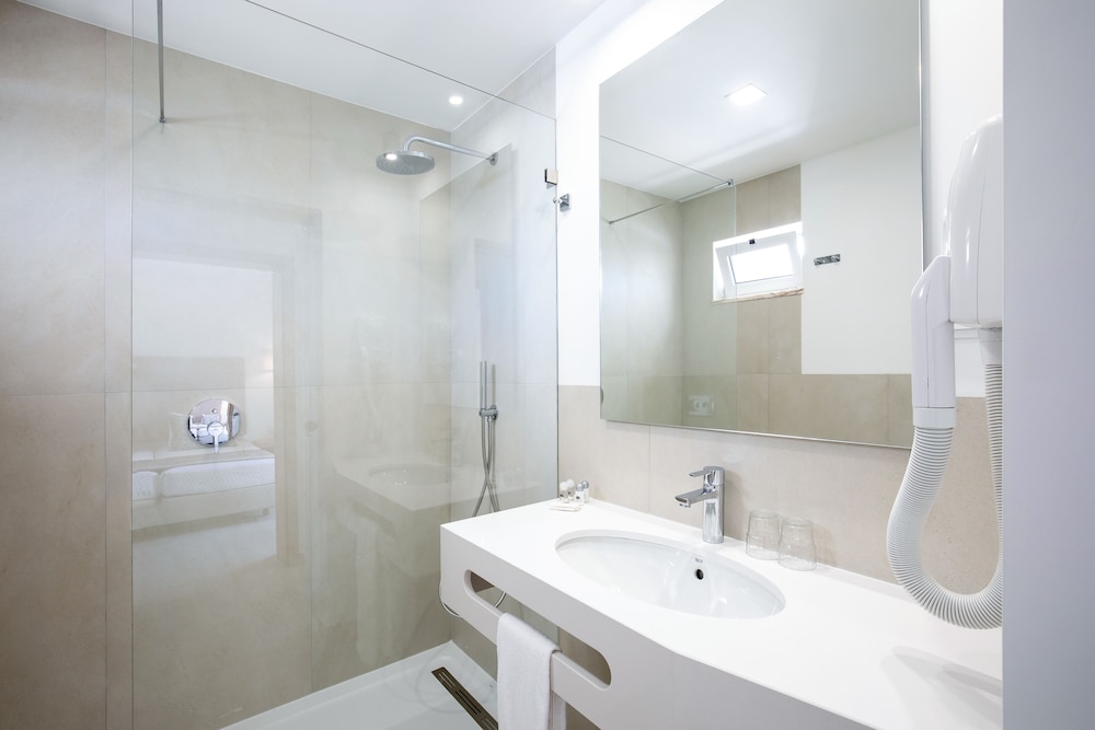 Standard Villa, 1 Bedroom, Terrace, Garden View - Photo 10