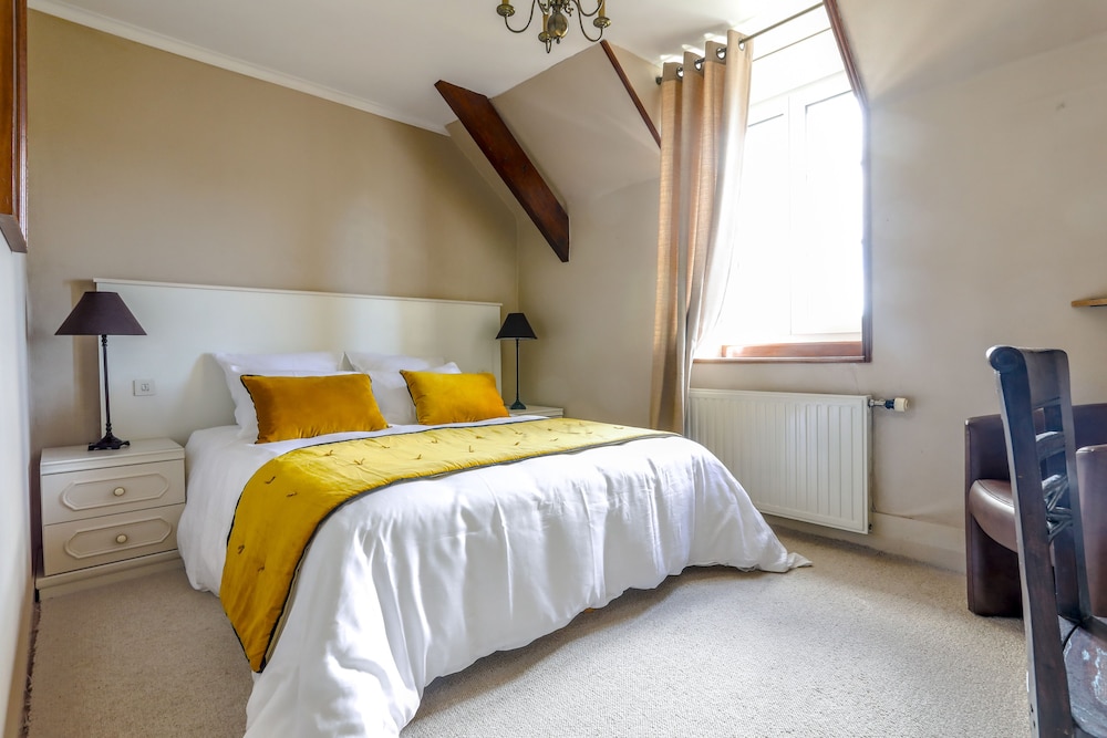 Superior Room, 1 Queen Bed photo 1