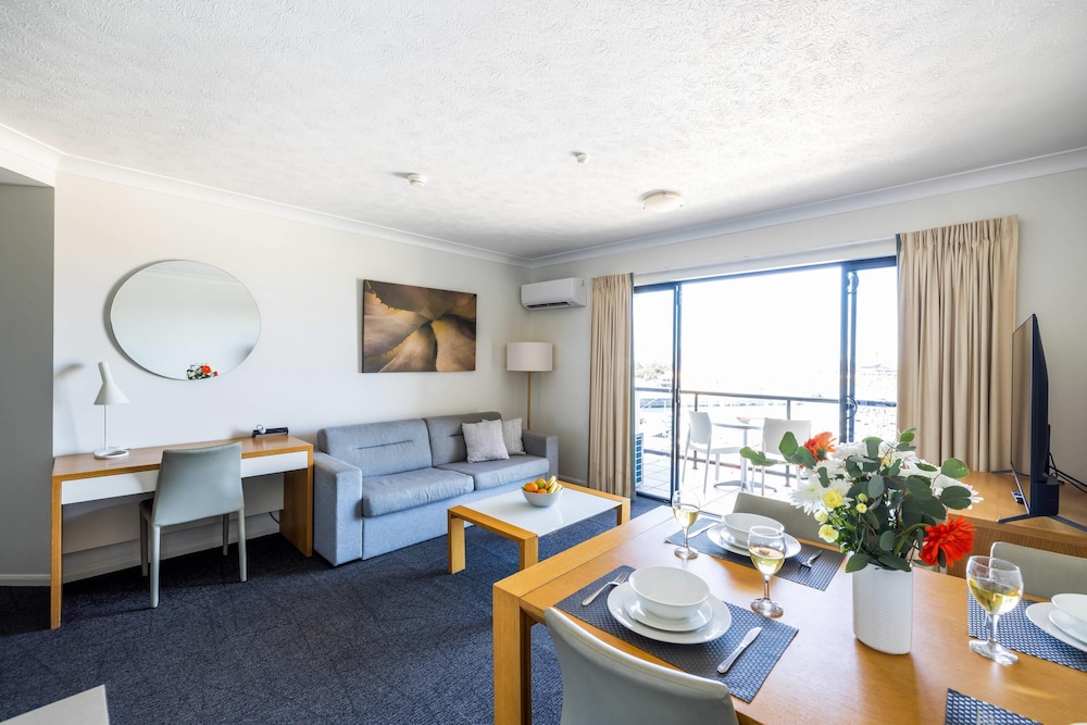 Room, Multiple Beds, Accessible, Non Smoking (Efficiency)