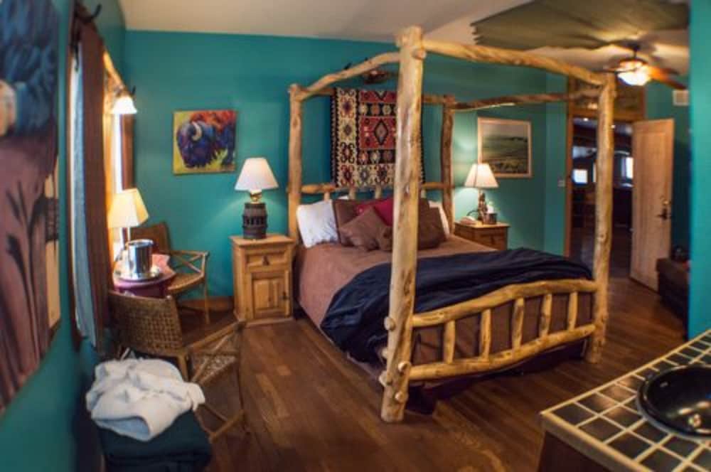 Basic Room, Private Bathroom (Cowboy Room) photo 1