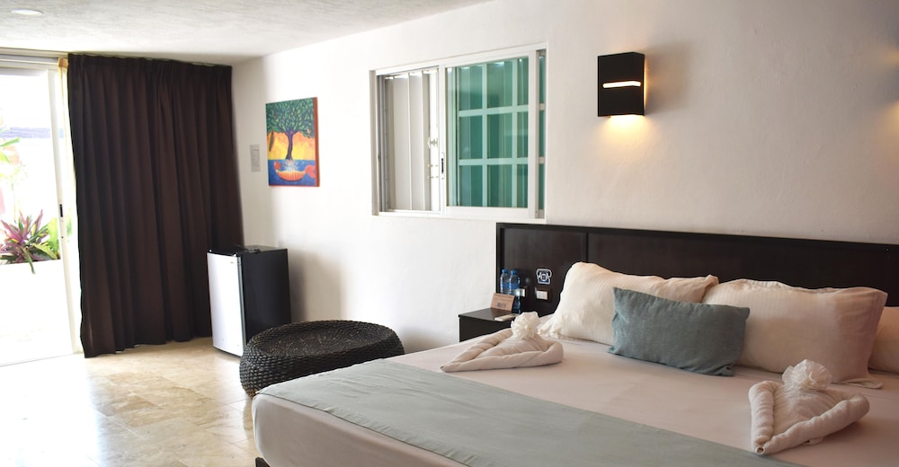 Deluxe Room - Photo 2