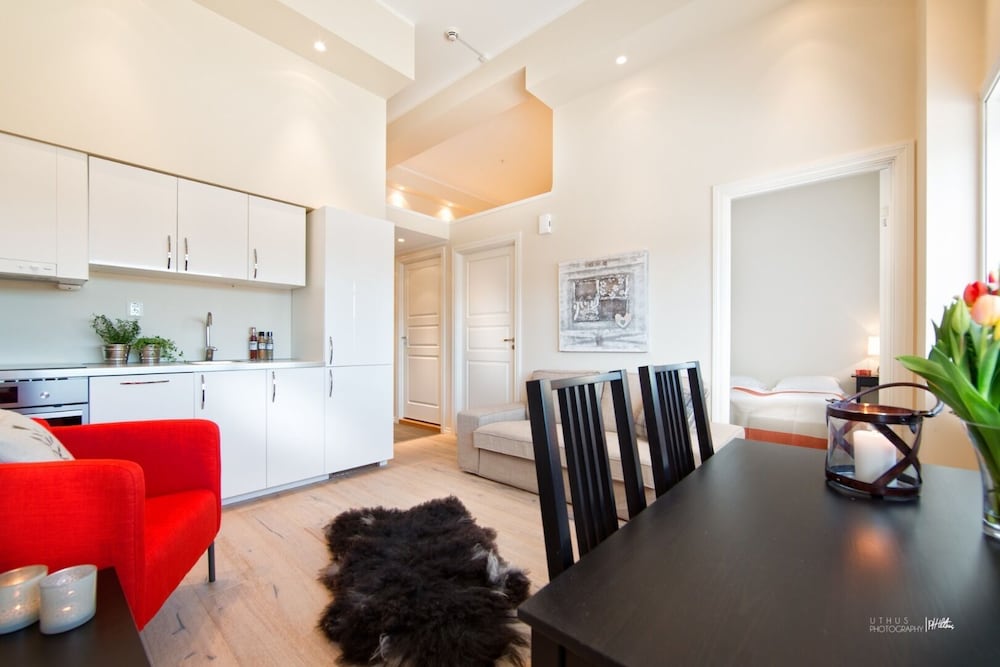Suite, 1 Bedroom (A) (Linen and towels not included)