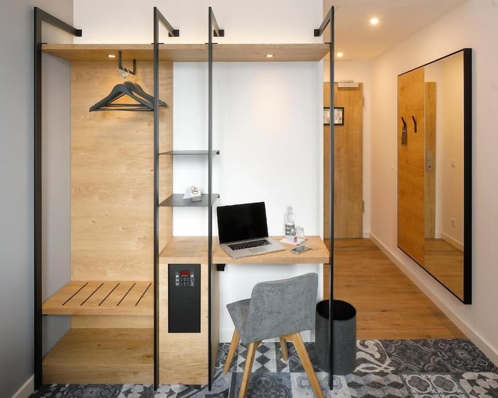 Comfort Twin Room - Photo 2