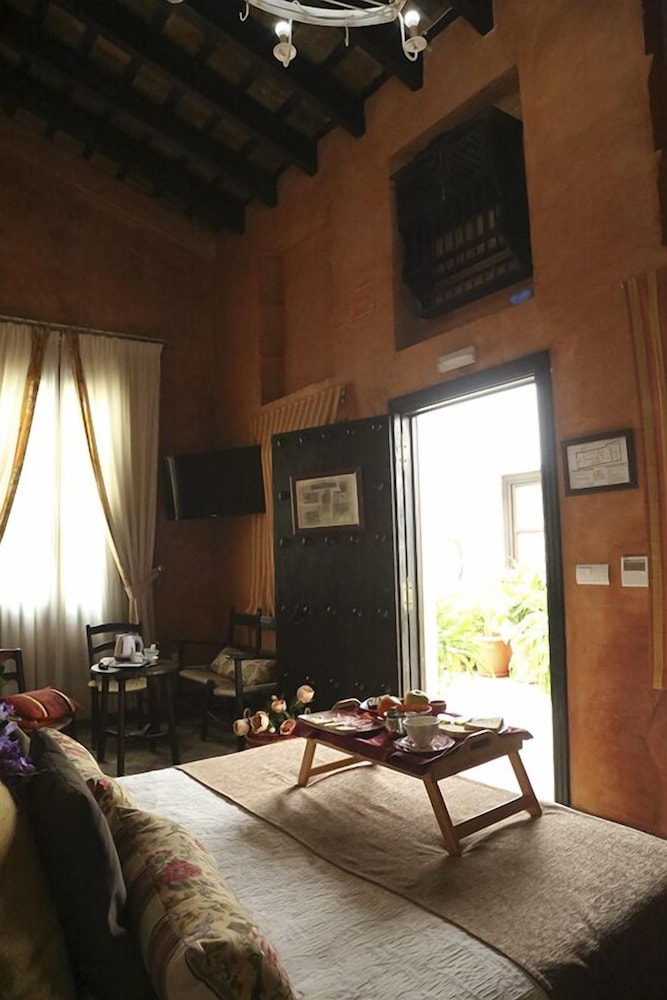 Standard Room - Photo 7