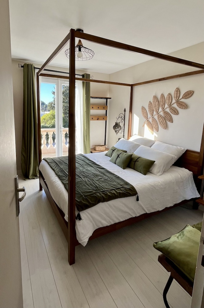 Superior Double Room, Private Bathroom