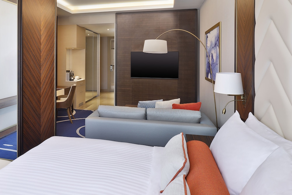 Junior Suite, 1 Bedroom - Photo 5