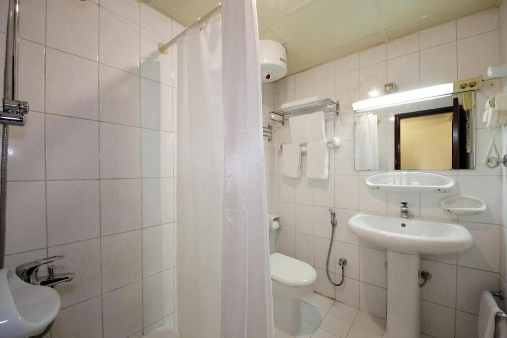 Deluxe Double Room Single Use photo 2