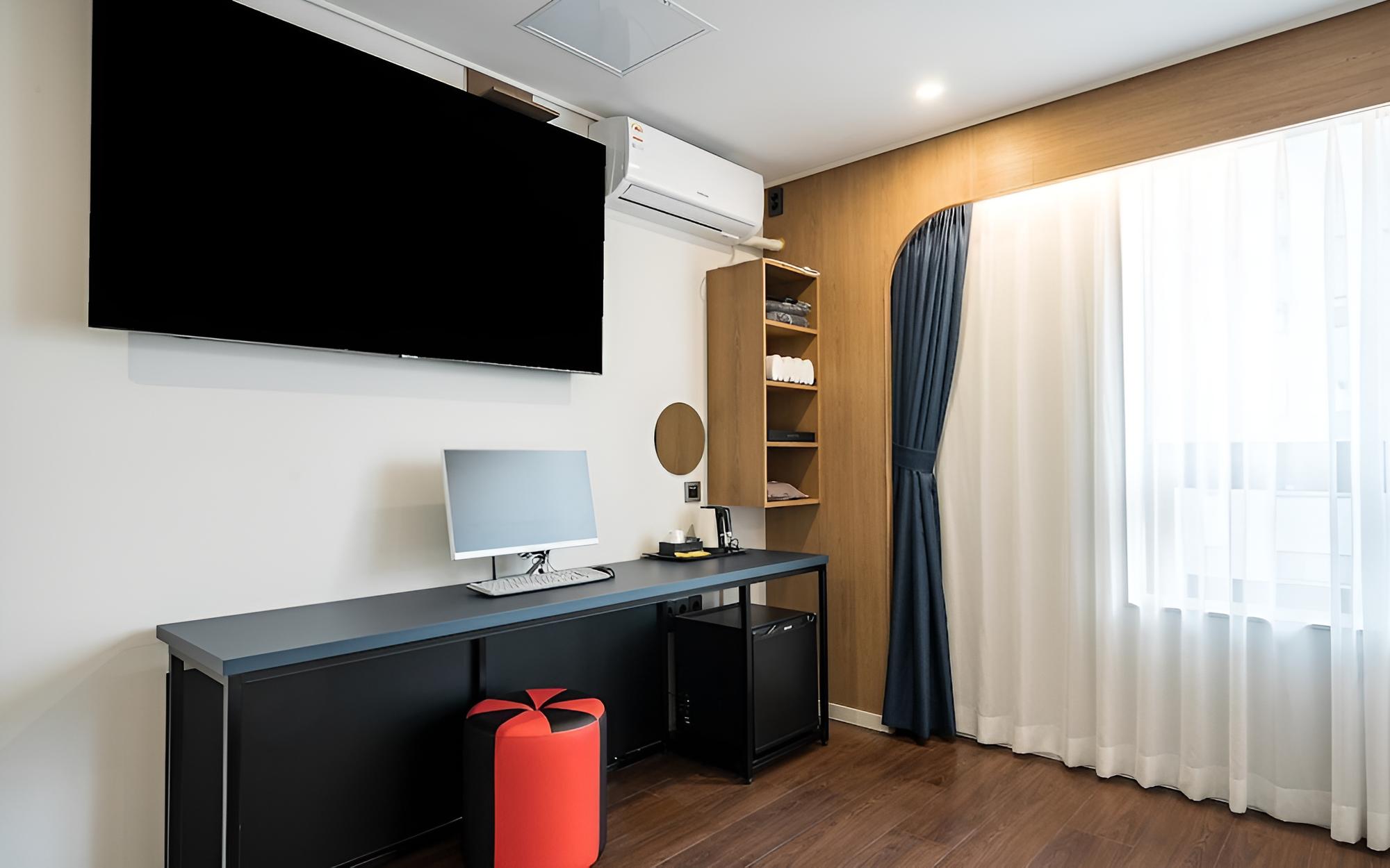 Room (Twin Netflix/Styler (Breakfast/TV/PC)) - Photo 4
