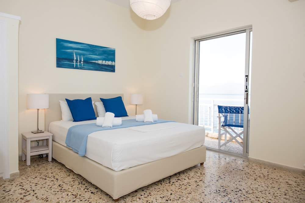 Apartment, 2 Bedrooms, Sea View photo 1