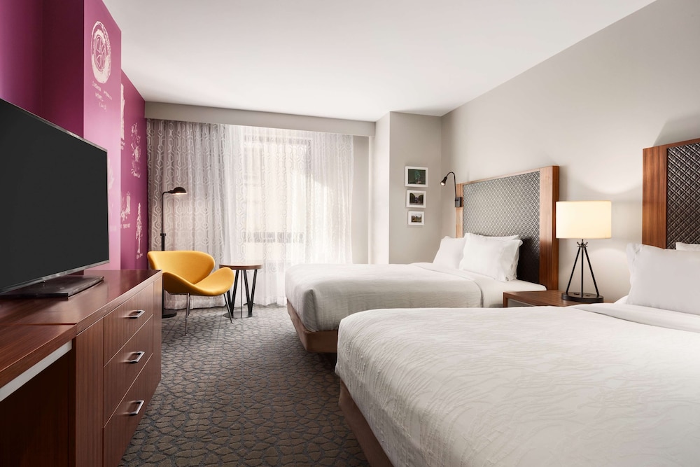 Room, 2 Queen Beds, Accessible, Non Smoking (Hearing) photo 3