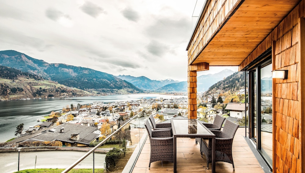 Premium Apartment