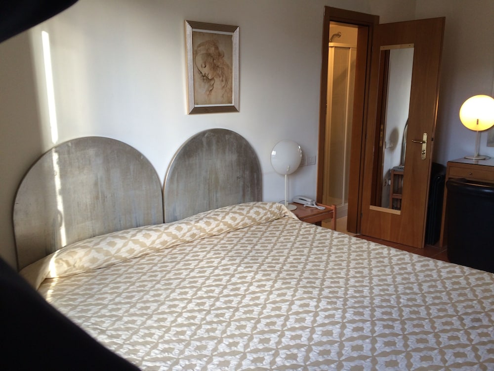 Classic Double Room photo 1