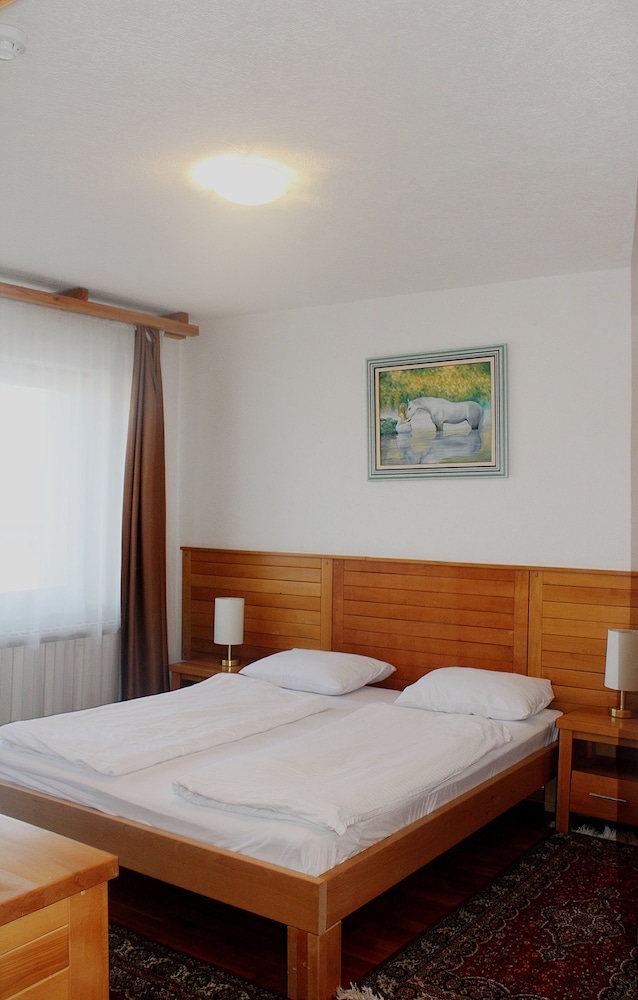 Standard Double Room - Photo 1