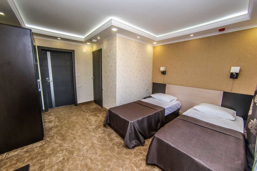 Economy Twin Room photo 1