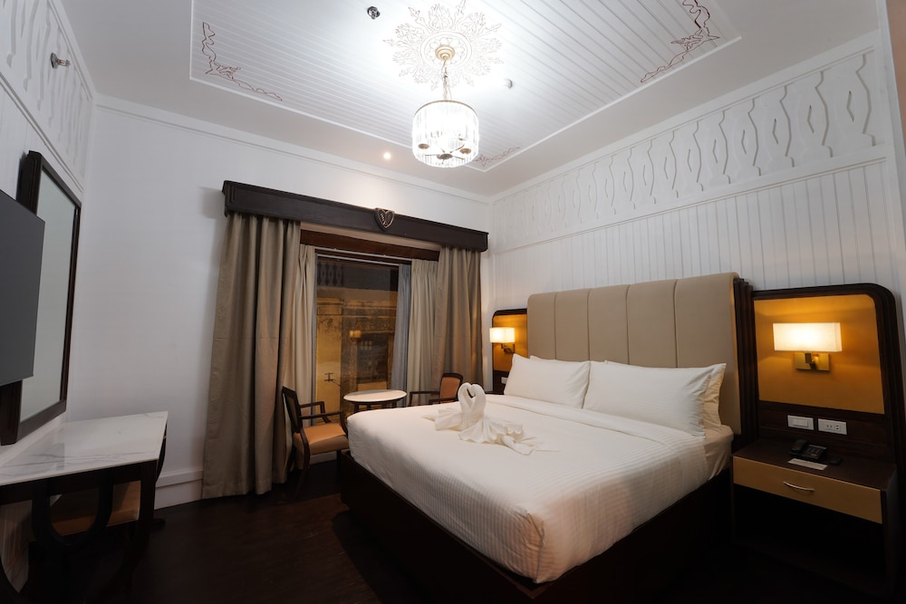Deluxe Room - Photo 2
