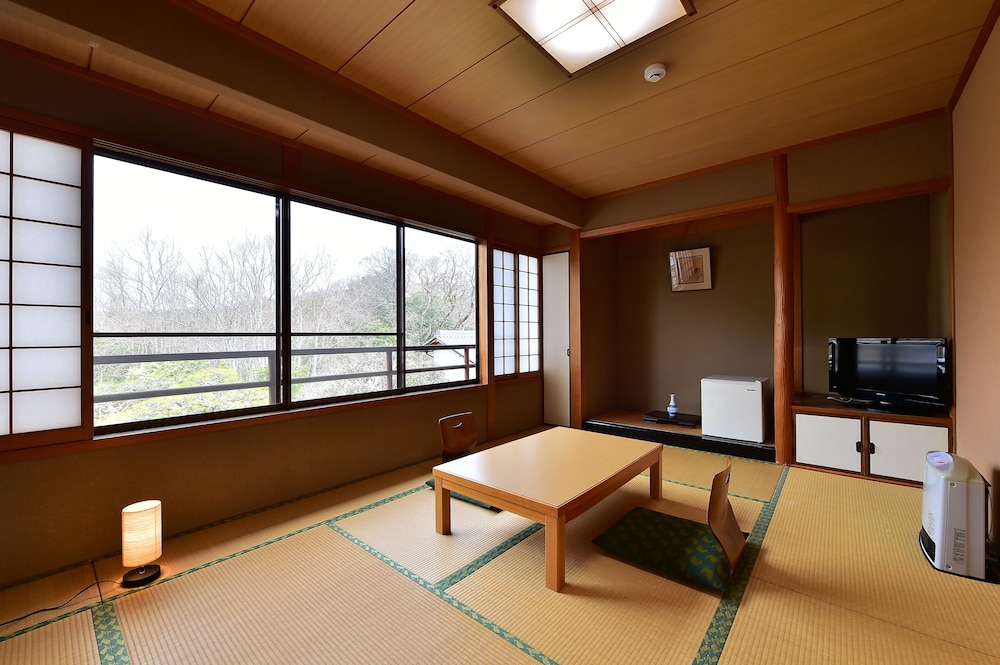 Family Room, Garden View photo 1
