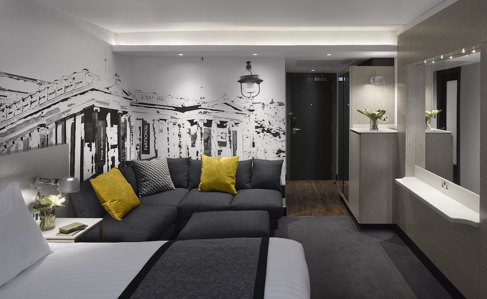 Premium Room - Photo 9