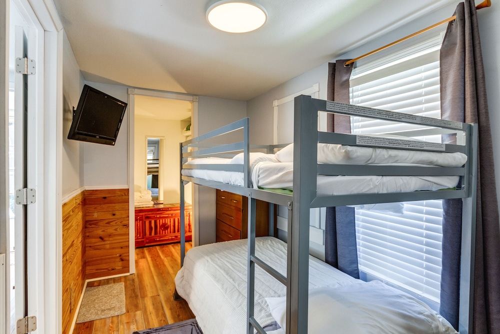 House (2 Bedrooms) photo 2