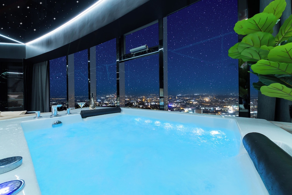 Deluxe Apartment, Hot Tub