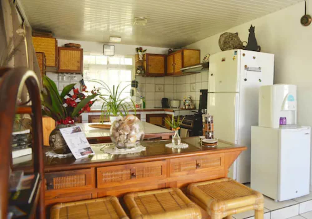 Room, Shared Bathroom, Garden View (Chambre Tiare) photo 2