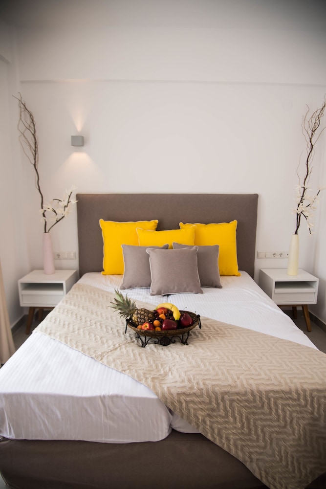 Superior Triple Room photo 3