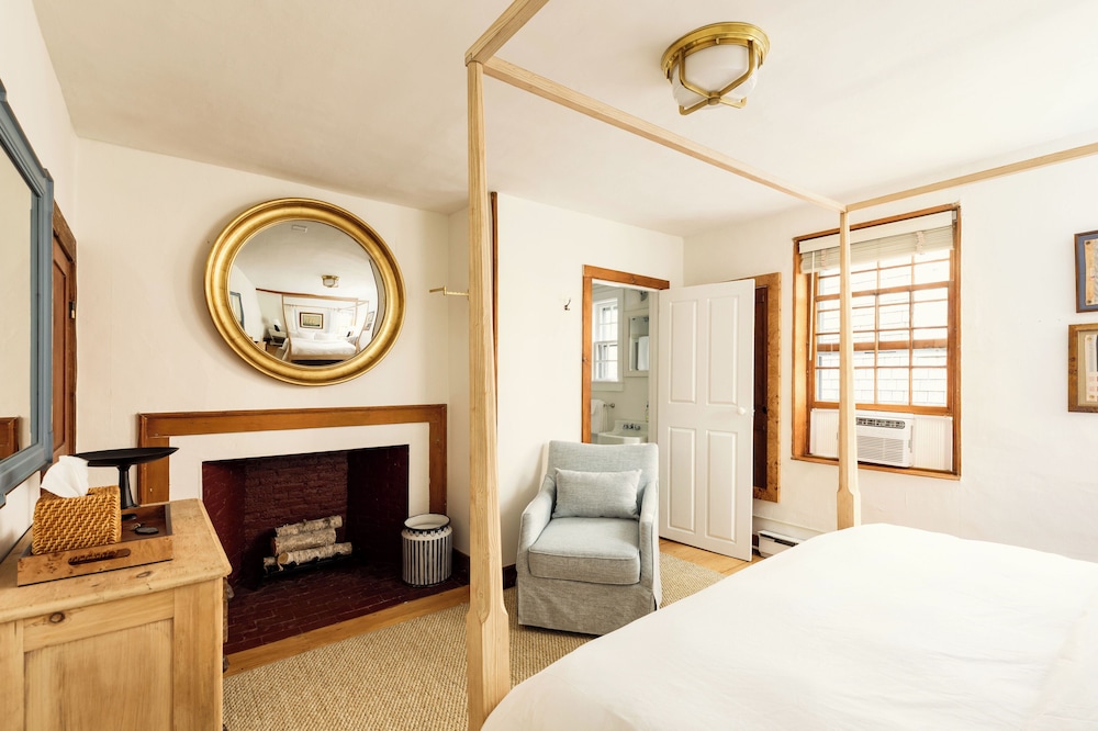 Classic Double Room, Courtyard View photo 2