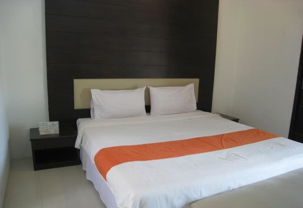 Standard Double Room photo 2