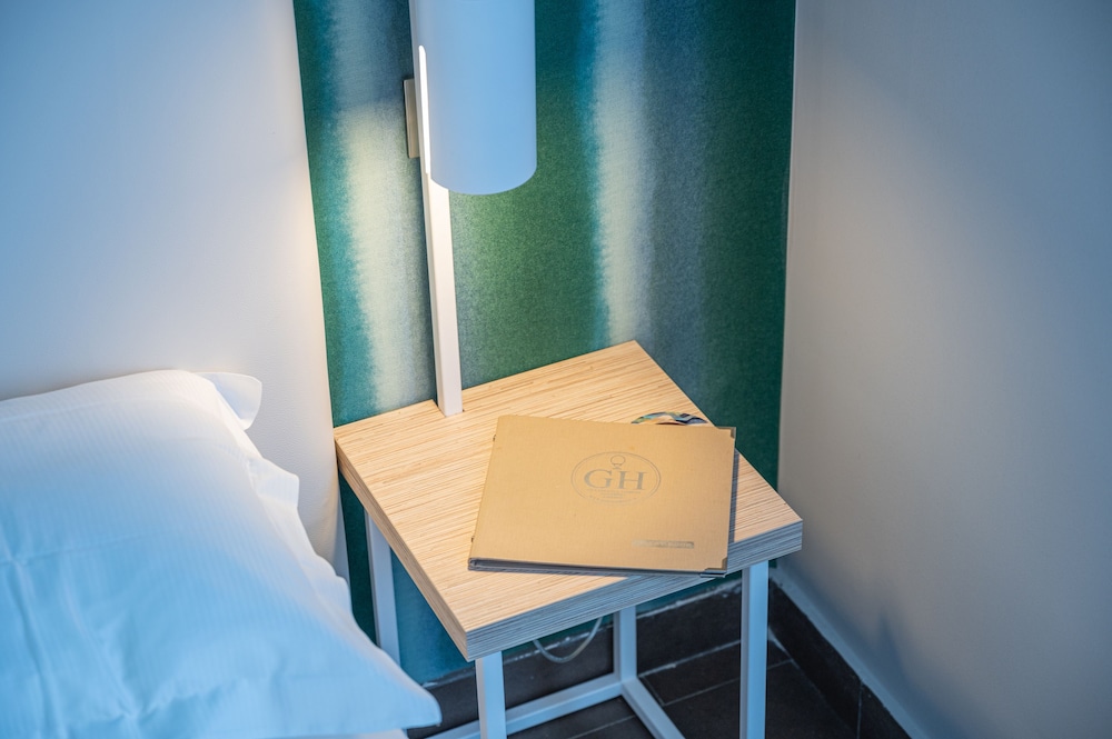 Deluxe Double Room, Balcony - Photo 8