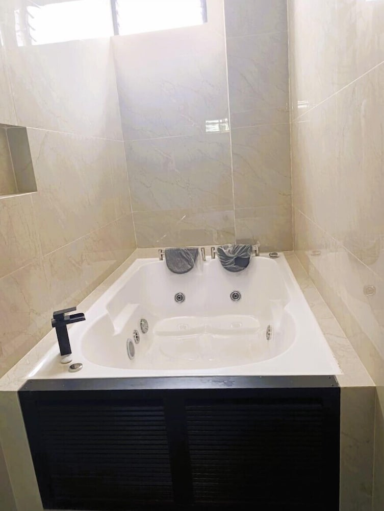 Junior Suite, City View