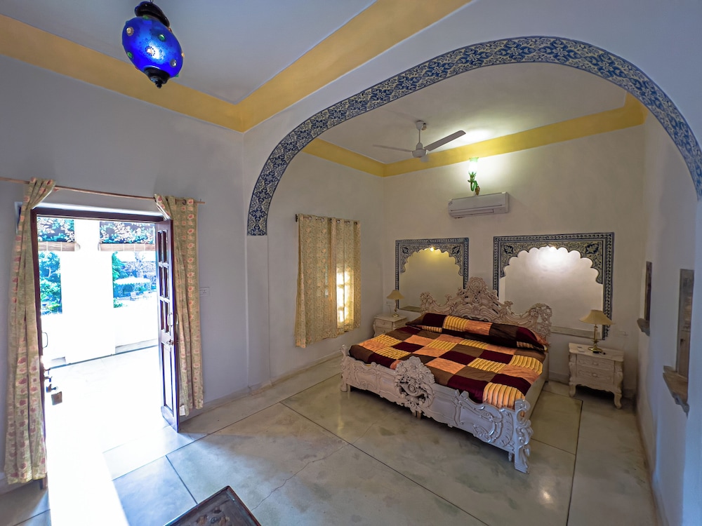 Basic Double Room