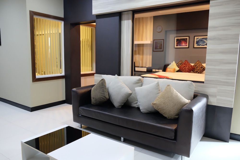 Executive Suite photo 3