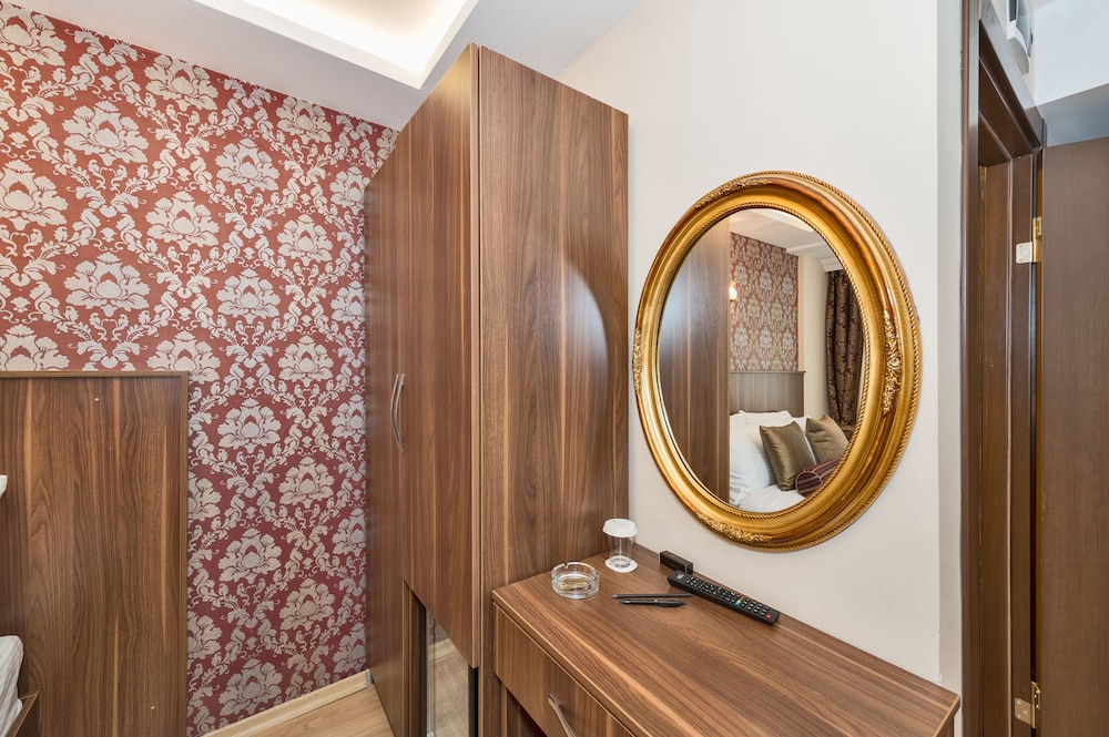 Deluxe Double Room Single Use photo 3