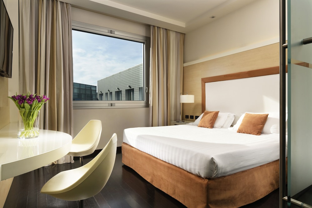 Deluxe Triple Room photo 2